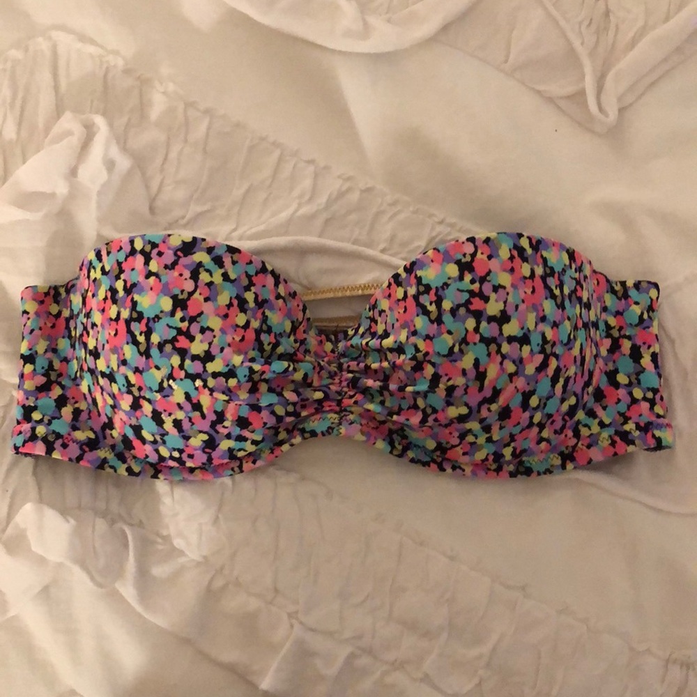 Bandeau VS bikini top